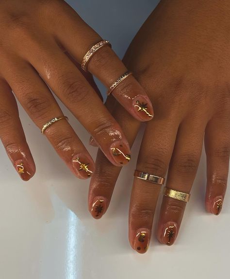 Gold Manicure✨💫 . . . . #elpasonailtechs #elpasonailtech #manicure Nail Designs Gold, Gold Manicure, Bling Nails, Dream Nails, Nail Tech, Fashion Nails, Pretty Nails, Cute Nails, Mood Board