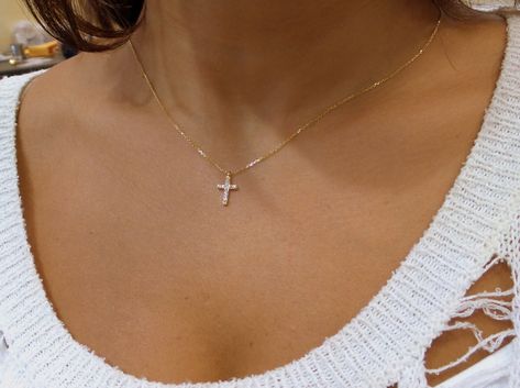 A personal favorite from my Etsy shop https://www.etsy.com/listing/224304008/diamond-cross-necklace-14k-gold-diamond Diamond Cross Necklace, Gorgeous Style, Dainty Diamond Necklace, Diamond Solitaire Necklace, Diamond Necklaces, Gold Diamond Necklace, 14k Gold Necklace, Gold Necklace Women, Diamond Cross