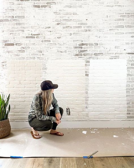 Romabio Paints on Instagram: “Are you following along with @angelarosehome and her brick project wall? Picking a color of Classico Limewash is never easy - but any…” Angela Rose Home, Wall Portraits, Angela Rose, Brick Homes, Brick Projects, Batten Wall, Painted Brick House, Planter Diy, Limewash Paint