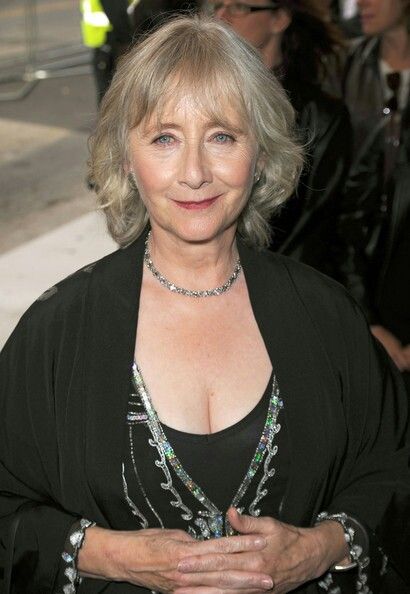 Gemma Jones, Bridget Jones Diary, English Characters, Sam Mendes, The Merchant Of Venice, Bbc Drama, Dramatic Arts, The Wasp, Bridget Jones