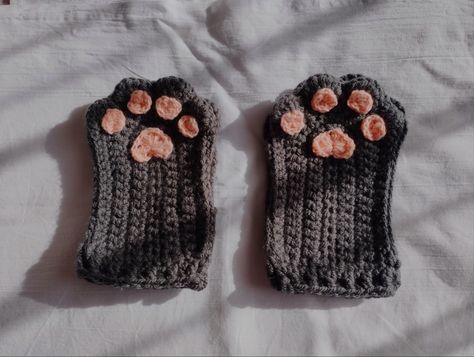 #crochet #paw #gloves #crochetgloves #cat #catgloves #crochetcatgloves #crochetpawgloves #pawgloves #handmade #grey #cute Crochet Cat Paw Gloves Free Pattern, Crochet Paw Gloves, Cat Gloves Crochet, Crochet Cat Gloves, Crochet Cat Paw Gloves, Cat Gloves, Paw Crochet, Paw Gloves, Crochet Panda