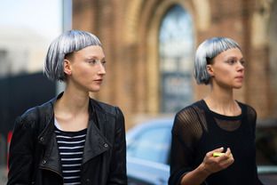 Short Womens Haircuts, Sydney Street Style, Rasta Hair, Neon Skirt, 1920s Hair, Crop Hair, Australia Fashion, Short Hair Undercut, Punk Hair