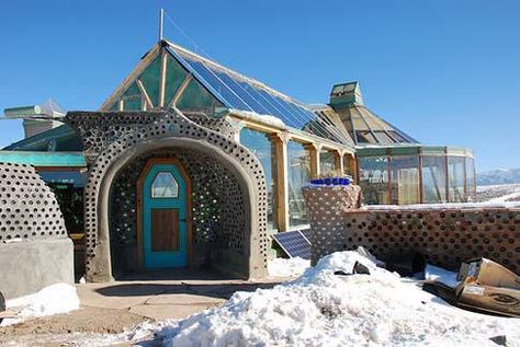 Earthships — The Ultimate Green Homes - Read full article here: https://medium.com/p/9f2d8fc516d1 Earthship Design, Earth Ship, Earthship Home, Natural Homes, Cob House, Earth Homes, Natural Building, Earthship, Blue Door