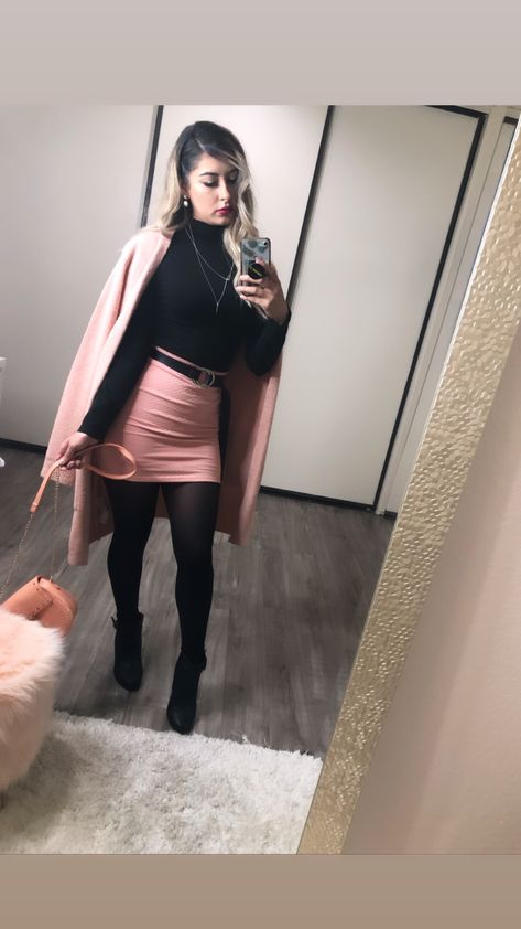 Pink Pencil Skirt Outfit Winter, Light Pink Skirt Outfit Winter, Pink Skirt Outfit Winter, Light Pink Skirt Outfit, Pink Leather Skirt Outfit, Pencil Skirt Outfit Winter, Pink Pencil Skirt Outfit, Pencil Skirt Outfits Winter, Pink Skirt Outfit