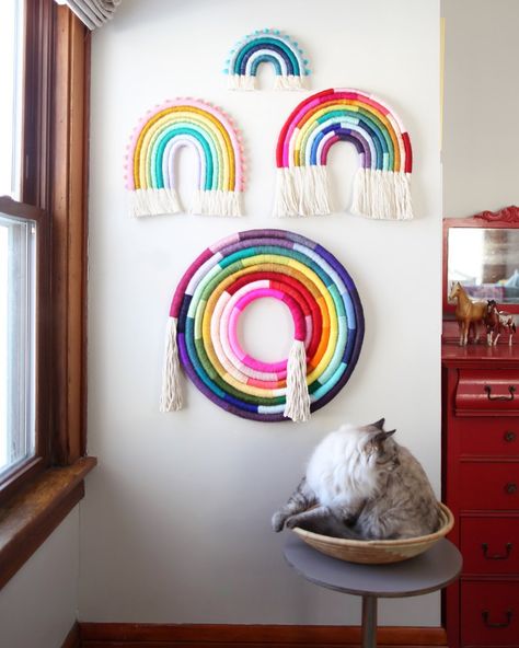 Image may contain: indoor Vibrant Gradient, Frida Art, Makramee Diy, Yarn Wall Art, Rainbow Macrame, Rainbow Wall Hanging, Macrame Ideas, Rainbow Wall, Easy Diy Art