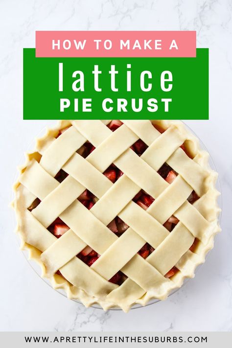 A very simple picture tutorial to show you How to Make a Lattice Pie Crust. It's so easy and makes a pie look extra special! Lattice Pie Crust Designs, Best Pie Crust Recipe, Fruit Pie Recipe, Lattice Pie Crust, Pie Crust Top, Lattice Crust, Lattice Pie, Pie Crust From Scratch, Pie Crust Designs