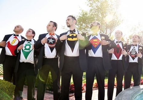 Marvel Wedding, Groomsmen Outfit, Fun Wedding Ideas, Superhero Wedding, Bridal Fair, Geek Wedding, Wedding Beach Ceremony, Local Wedding, Wedding Idea