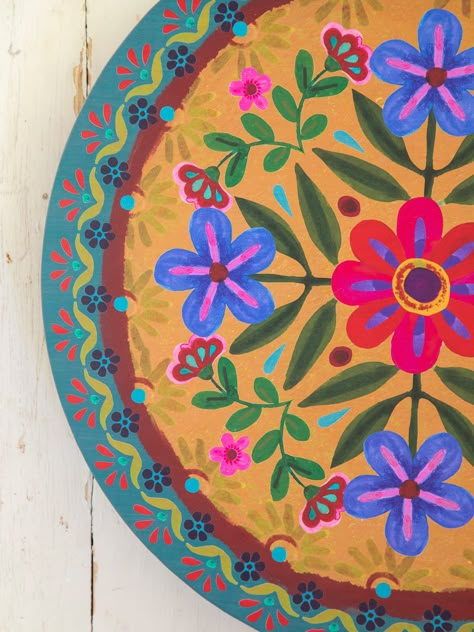 Hand Painted Kitchen Table, Lazy Susan Crafts, Mexican Painted Furniture Folk Art, Table Painting Ideas Colorful, Decorated Lazy Susan, Wooden Painting Ideas, Table Painting Ideas, Painted Lazy Susan, Colorful Kitchen Art