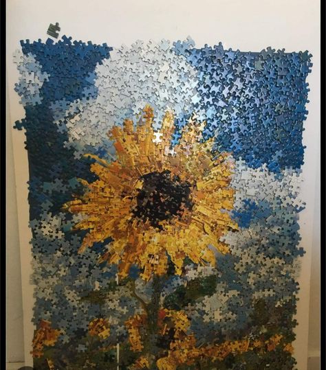 Puzzle Art Design, Airbnb Inspiration, Jigsaw Puzzle Crafts, Puzzle Piece Art, Puzzle Piece Crafts, 3d Sunflower, Jigsaw Puzzles Art, Auction Projects, Puzzle Crafts