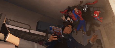 Spiderverse Spiderverse Gif, Spiderman Fanart, Superhero Series, Miles Spiderman, Drawing Lines, Discord Pfps, Origami 3d, Computer Animation, Of Mice And Men