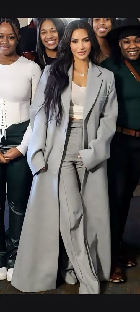 Kim K Suit Outfit, Masculine Women In Suits, Kim Kardashian Trench Coat, Business Casual Fashion Outfits, Law School Interview Outfit, Kim K Winter Outfits, Tuxedo Jacket Women Outfit, Corporate Outfit Ideas, Kim Kardashian Style 2024