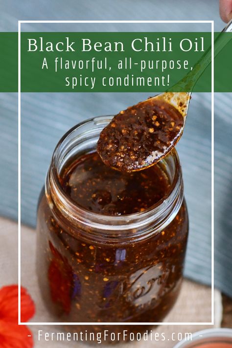 Chili Oil Recipe, Chili Sauce Recipe, How To Make Chili, Bean Chilli, Black Bean Recipes, Space Food, Black Bean Chili, Homemade Condiments, Bean Chili