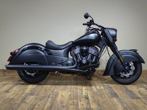 The 20 Best Indian Motorcycle Models in the Last 5 Years Indian Chief Classic, Indian Scout Sixty, Indian Motorbike, Diy Motorcycle, Futuristic Motorcycle, Indian Motorcycles, Dirt Bike Girl, Motorcycle Pictures, Indian Scout