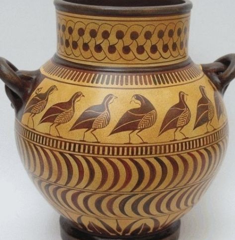 Ancient Greek Pottery Designs, Greek Pottery Shapes, #ceramicpottery #ceramic Greek Pottery Designs, Greek Ceramics, Pottery Shapes, Ancient Vase, Ancient Ceramics, Minoan Art, Ancient Greek Pottery, Greek Pottery, Ancient Greek Art