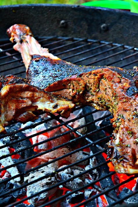 Kenyan Nyama Choma, Nyama Choma, Ugali And Nyama Choma, Kenyan Chevda, African Grilled Chicken, Bbq Pics, Coal Grill, Kenyan Food, Charcoal Bbq