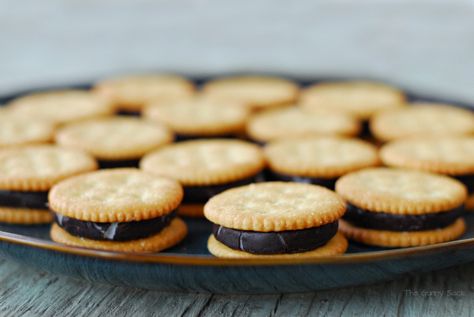 Peppermint Patty Stuffed Ritz Crackers | The Gunny Sack Peppermint Patties Recipe, Peppermint Coffee Creamer, Twix Bites, Peppermint Patty Recipe, Peppermint Coffee, Homemade Peppermint Patties, Peanut Butter Dip, York Peppermint Patty, Ritz Cracker