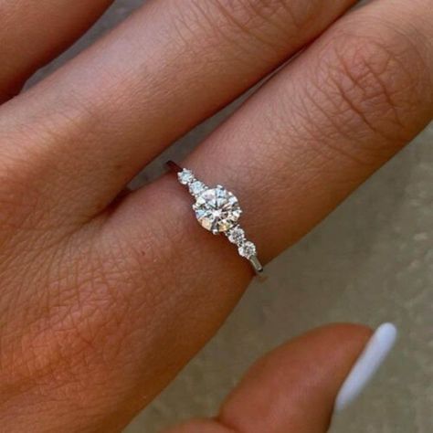 Wedding Ring Accent Band, Good And Silver Engagement Ring, Unique Delicate Engagement Rings, Pretty Simple Wedding Rings, Small Round Engagement Rings, Small Circle Engagement Rings, Petite Engagement Rings, Simple Affordable Engagement Rings, Dainty White Gold Engagement Ring