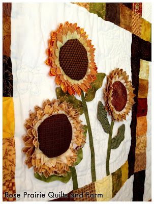 Dimensional Applique, Quilt Sunflower, Sunflower Quilt, My Sunflower, Applique Wall Hanging, Rag Quilt Patterns, Sunflower Quilts, Mini Quilt Patterns, Rose Quilt