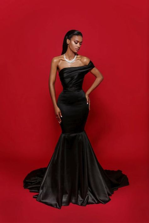 Dinner Gowns, Gala Outfit, Fancy Dresses Long, Prom Looks, Event Outfit, Female Figure, Evening Outfits, Gala Dresses, Gowns Of Elegance