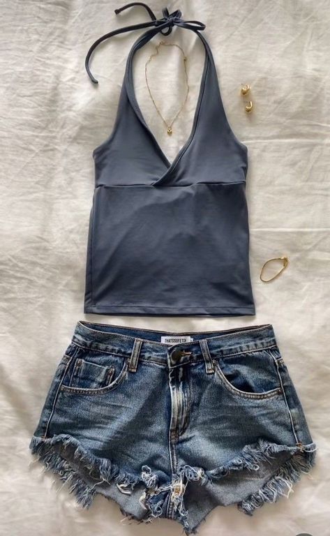 Comfortable Summer Outfits, Fashion Week 2024, Looks Pinterest, Outfit Inspo Summer, Top Clothing, Swaggy Outfits, Clothing Brands, Looks Chic, Cute Everyday Outfits