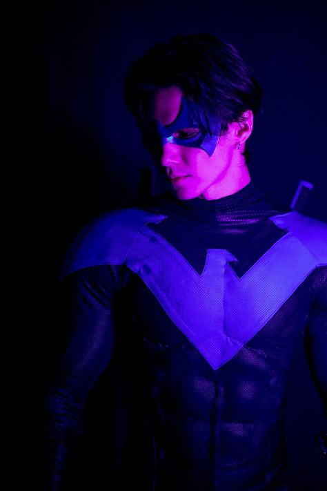 Night Wing Costume, Nightwing Costume, Nightwing Costumes, Nightwing Art, Nightwing Cosplay, Eldest Daughter, Dc Cosplay, Batman Dc, Dc Comics Artwork