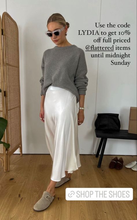 Satin Slip Dress Outfit, Slip Skirt Outfit, Silk Skirt Outfit, Skirt Outfit Fall, November Fashion, Satin Skirt Outfit, Trendy Work Outfit, Trendy Winter Fashion, Long Outfit