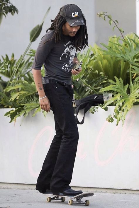 Luka Sabbat Outfits, Luka Sabbat, All Black Fashion, 70s Inspired Fashion, Street Fashion Men Streetwear, Mens Outfit Inspiration, Stylish Mens Outfits, Streetwear Men Outfits, Mode Inspo