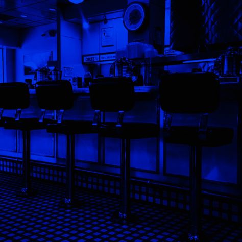 Dark Blue Food, Diner Food, Dark Blue Aesthetic, Photo Bleu, Blue Aesthetics, Blue Vibes, Blue Aesthetic Dark, Everything Is Blue, Blue Bar