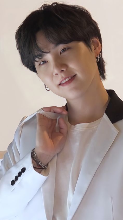 Min Yoongi Photoshoot, Yoongi Photoshoot, Min Yoongi Wallpaper, Suga Bts Swag, Hair Tutorials Easy, Bts Concept Photo, Min Yoongi Bts, Min Suga, Bts Yoongi