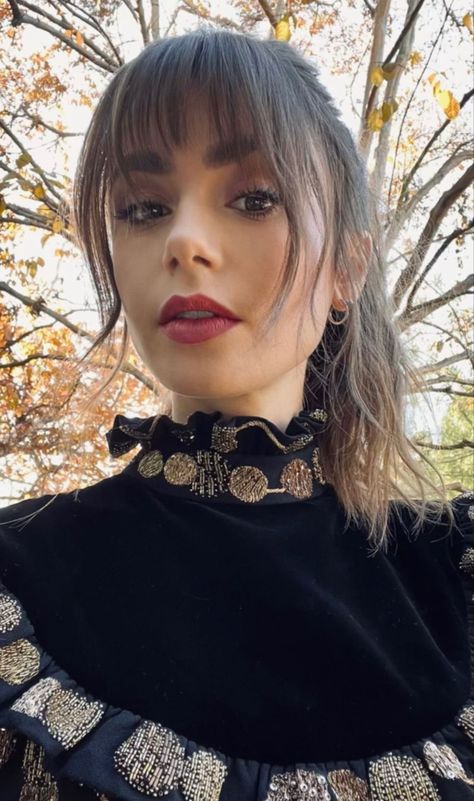 Paris Haircut, Bangs Inspo, Lily Collins Hair, Bangs Haircut, Mushroom Hair, Love Lily, Model Aesthetic, Beautiful Lips, Lily Collins