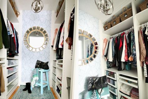 21 Best Small Walk-in Closet Storage Ideas for Bedrooms Small Space Clothing Storage, Ikea Pax System, Closet Wallpaper, Small Closet Storage, Armoire Ikea, Ikea Pax Closet, Small Walk In Closet, Closet Small Bedroom, Closet Redo