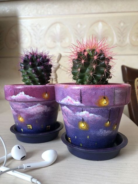 Clay Pot Decorating Ideas, Pot Plant Painting Ideas, Painting Plant Pots Ideas, Painting Terra Cotta Pots, Plant Pot Painting, Flower Pot Painting Ideas, Plant Pot Design, Diy Pottery Painting, Flower Pot Art