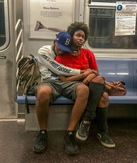 Couple On Subway, Merch Shoot, New York Drawing, Street Portraits, David Green, New York City Subway, Art Hacks, Street Portrait, Sitting Poses