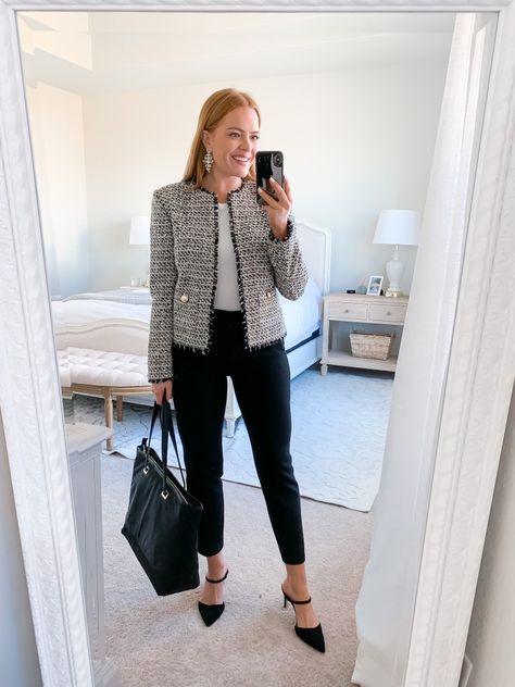 Daily Workwear 11/29 - 12/3 - Oh What A Sight To See Tweed Business Outfit, White Tweed Blazer Outfit, Tweed Blazer Outfit Women, Fall Business Outfits, Tweed Blazer Outfit, Business Fits, France November, Outfit Tutorial, Fancy Gown