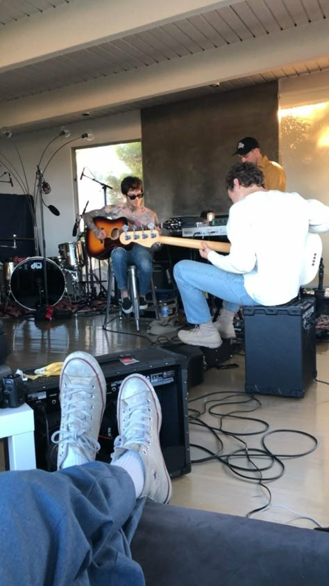 Living With Musicians, Band Practice Aesthetic, Musician Boyfriend, The Nbhd, Band Practice, Band Aesthetic, Jesse Rutherford, A Streetcar Named Desire, Rockstar Aesthetic