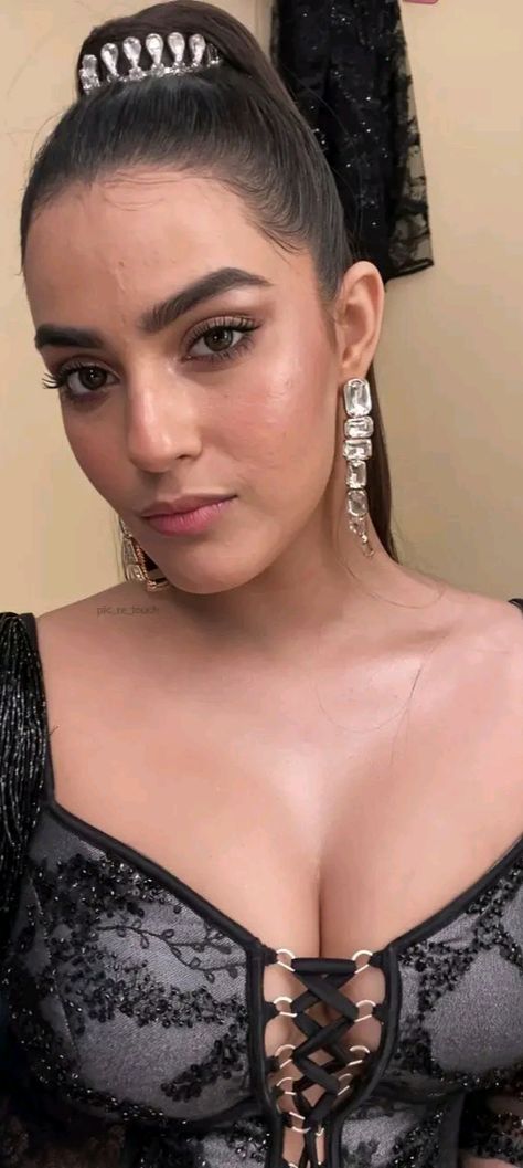 Kavya Thapar, Seductive Eyes, Regina Cassandra, Adah Sharma, Quirky Illustration, Seductive Clothes, Beautiful Dresses For Women, Indian Aesthetic, Hottie Women