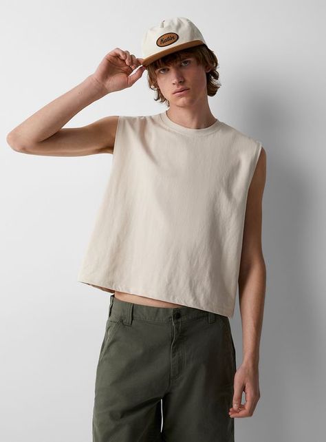 Men's Crop Top, Men’s Sleeveless Shirt, Loose Tank Top Men, Sneaker Outfits Men, Men Crop Top, Outfit Homme, Tshirt Collection, Mens Crop Top, Mens Shorts Outfits