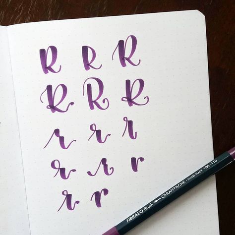 Ritu 💁 on Instagram: “14 ways to letter "r" 💜💜💜 • This purple is one of my favorite brush pen colors, so beautiful! And i love the effect that the ink makes in…” Letter R Lettering, R Writing Style, R In Calligraphy, R Cursive Letter, Letter R Calligraphy, R Calligraphy Letter, R Font, R Lettering, R Letter