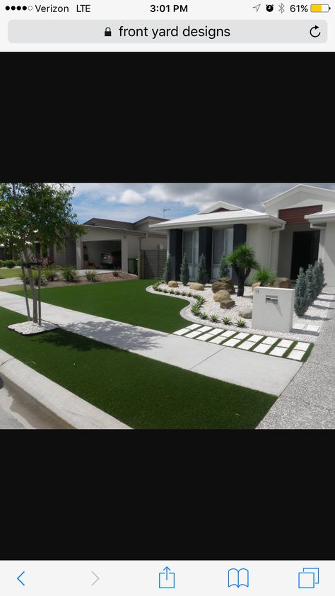 Synthetic Grass Front Yard, Gravel Landscaping, Modern Front Yard, Stone Landscaping, Front Garden Design, Front Yard Design, Fake Grass, Modern Landscape Design, Front Landscaping