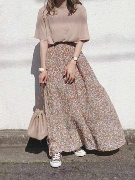 일본 패션, Long Skirt Fashion, Cute Modest Outfits, Long Skirt Outfits, Muslim Fashion Outfits, Muslimah Fashion Outfits, Korean Girl Fashion, Ootd Hijab, Hijabi Fashion