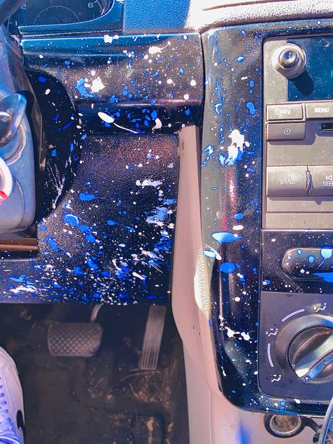 #painting #cars #custom #customcarspics #blue Car Dashboard Painting Ideas, Mobile Home Makeovers, Dash Board, Board Painting, Car Paint, Painted Boards, Car Dashboard, Car Painting, Car Decor