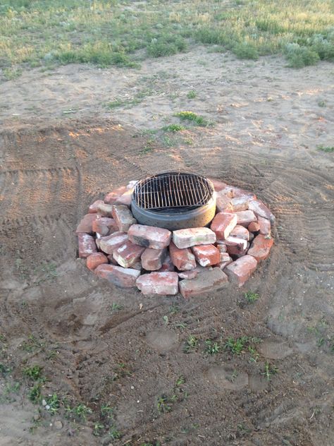 Our fire pit. Made from old metal washing machine tub and recycled bricks Cantilever Pergola, Pergola Decorating Ideas, Diy Pergola Ideas, Campground Ideas, Backyard Fire Pits, Diy Fire Pit Ideas, Outdoor Fire Pit Area, Pergola Decor, Fire Pits Outdoor