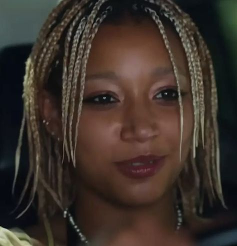 Amandla Stenberg Blonde, Scream Characters, Marauders Dr, Amandla Stenberg, Body Cast, Men With Blonde Hair, Blonde Braids, Never Grow Up, Marauders Era