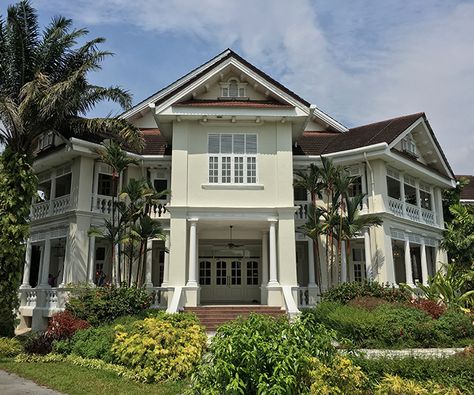 The new Asian Heritage Museum will be housed in the iconic Carcosa Seri Negara in Kuala Lumpur Crazy Rich Asians House, Mafia House, Asian House, Thai House, Crazy Rich Asians, Crazy Rich, Heritage Museum, Se Asia, Grandmas House