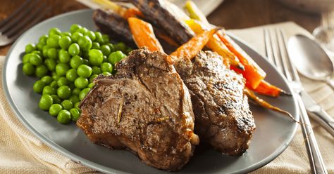 25 Best Sides for Lamb Chops - Insanely Good Roasted Lamb Chops, Lamb Loin Chops, Lamb Loin, Lamb Chop Recipes, Meat Delivery, Loin Chops, Lamb Roast, Chops Recipe, Beef Burgers