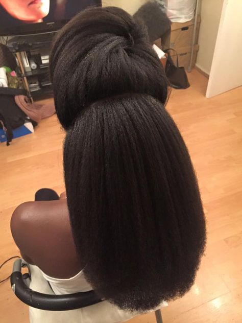 Cabello Afro Natural, Hair Colorful, Natural Hair Goals, Pelo Afro, Beautiful Natural Hair, Natural Black Hair, Natural Hair Beauty, Queen Hair, Long Natural Hair