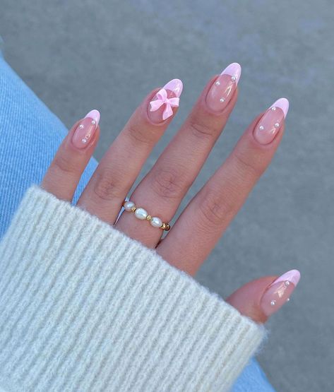 Unghie Coquette rosa a mandorla Emily Ha Nails, Uñas Coquette, Nail Trend, Pink Acrylic Nails, Clean Nails, Nail Trends, Maquillaje De Ojos, Pretty Nails, Nail Inspo