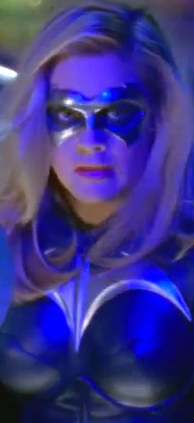 N°11 - Alicia Silverstone as Barbara Wilson / Batgirl - Batman and Robin by Joel Schumacher - 1997 ®... #{T.R.L.} Alicia Silverstone Batman, Alicia Silverstone Batgirl, Joel Schumacher, Dina Meyer, Yvonne Craig, Batman Forever, Bat Girl, Wayne Family, Alicia Silverstone