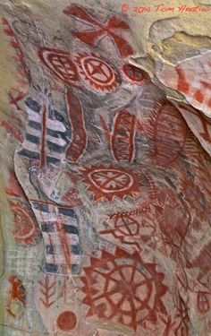 Mutau Flat Chumash pictographs enhanced with DStretch | Chumash ... Prehistoric Humans, Chumash Indians, Petroglyphs Art, Prehistoric Art, Santa Barbara California, Cave Paintings, Rock Painting Art, Wine Tour, Mesopotamia