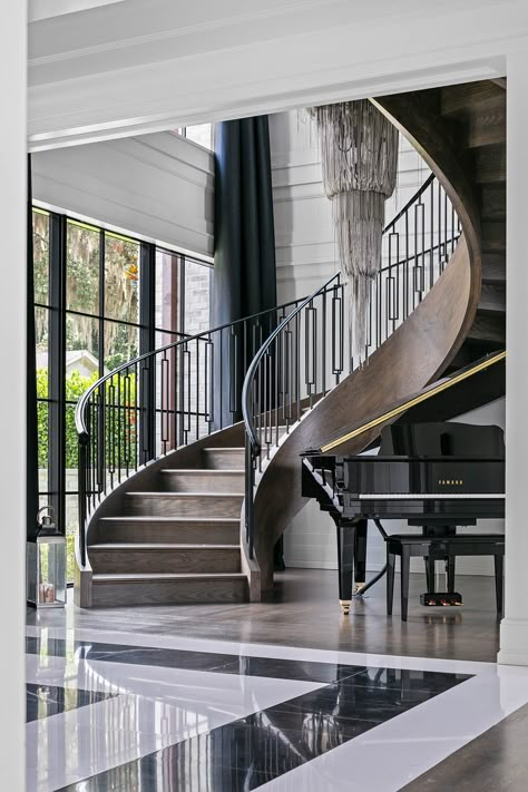 Classic Stairs Design, Staircases Modern, Modern Staircases, Steel Staircase, Modern Stair Railing, Luxury Staircase, Staircase Designs, Staircase Railing Design, Stairway Design